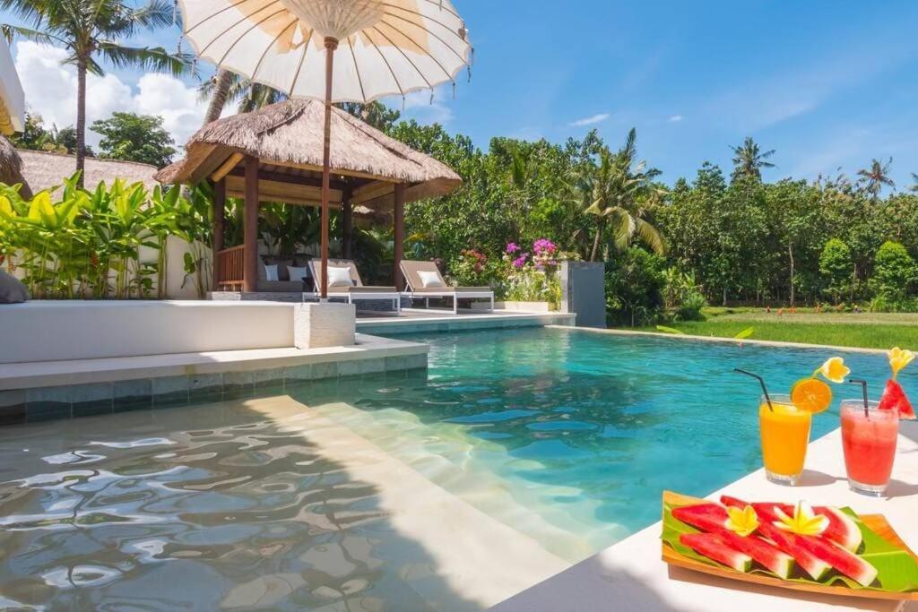 Villa Hidden Pearl, With Private Cook And Pool كارانغاسِم المظهر الخارجي الصورة